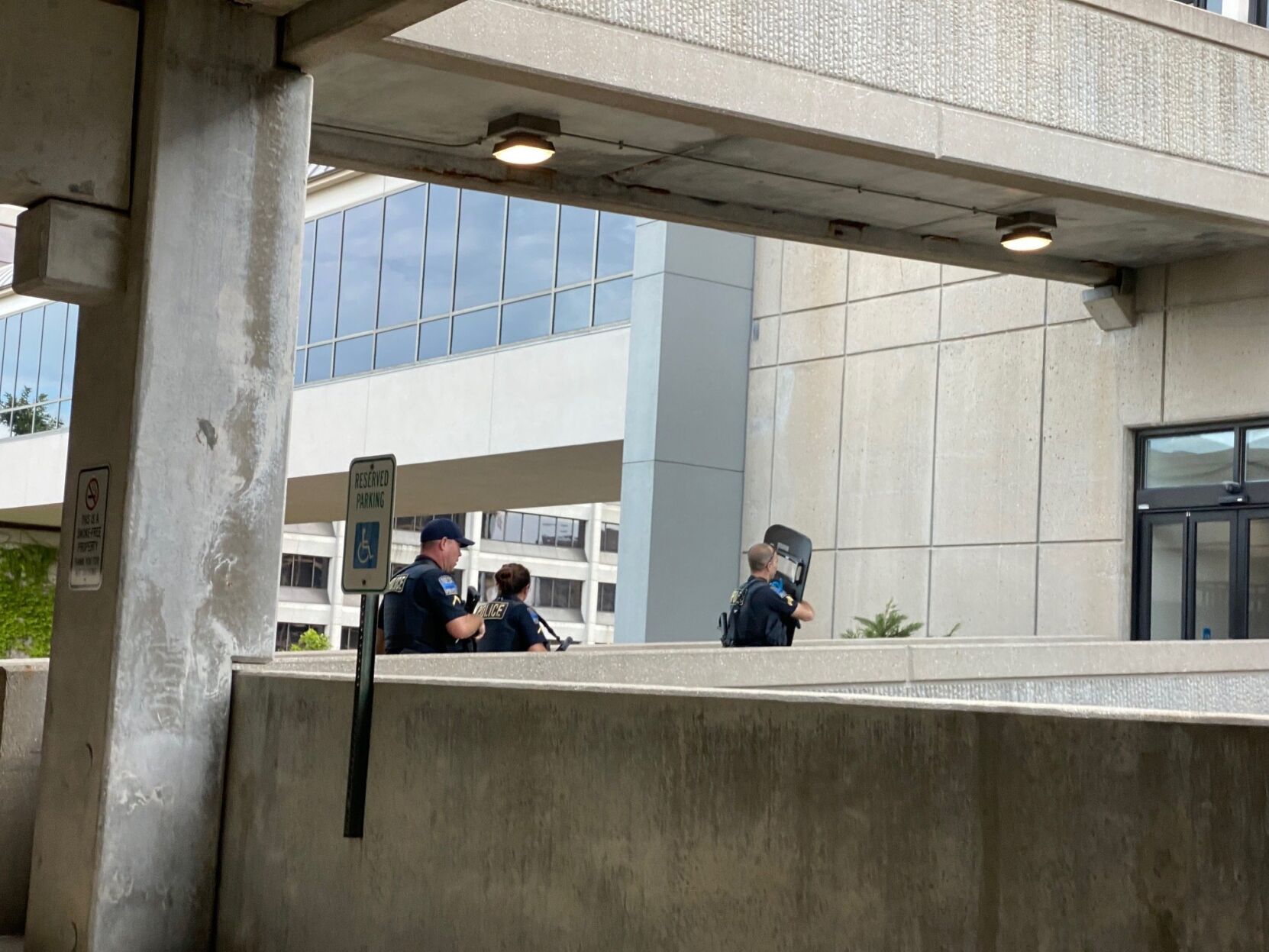 Disparos en el edificio de Natalie